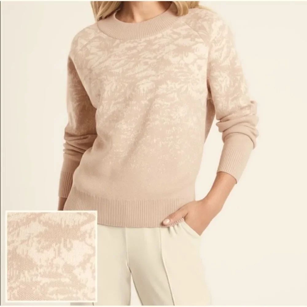 Athleta Jacquard Crew Sweater Frosted Floral Cream Wool Blend XL